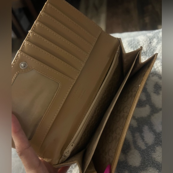 Wallet - Picture 3 of 3